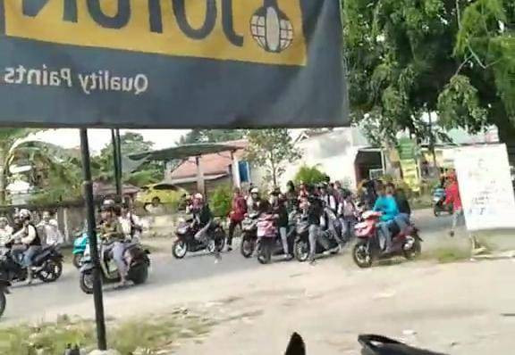 Pelajar tawuran di Bandar Lampung bawa sajam. | Foto: ist