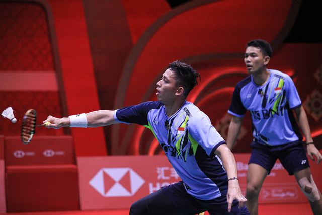Ganda putra Indonesia, Fajar Alfian/Rian Ardianto, saat beraksi di BWF World Tour Finals 2022 di Nimibutr Arena, Bangkok, Thailand, Rabu (7/12). Foto: Dok. PBSI