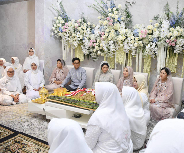 Suasana pengajian pernikahan Kaesang dan Erina Gudono di rumah Erina, Kamis (8/12/2022). Foto: istimewa
