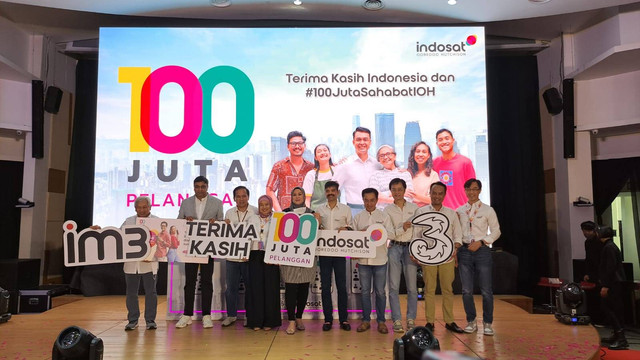 Peringatan 100 juta pelanggan Indosat Ooredoo Hutchison (IOH) di Jakarta, Jumat (9/12). Foto: Rian Ramadhan/kumparan