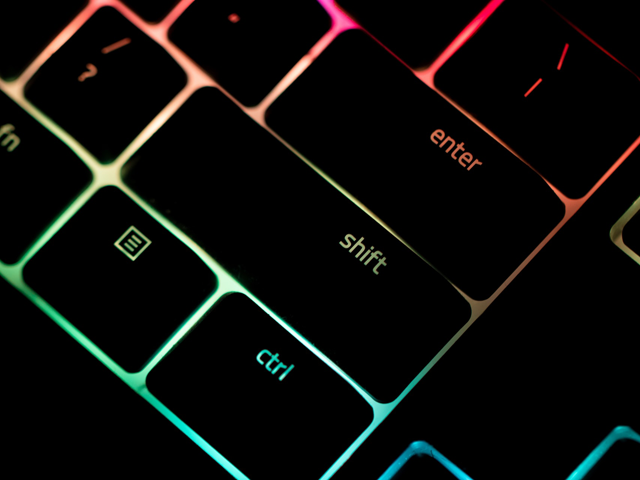 Ilustrasi bagaimana menyimpan file yang sedang dikerjakan. Sumber: www.unsplash.com.