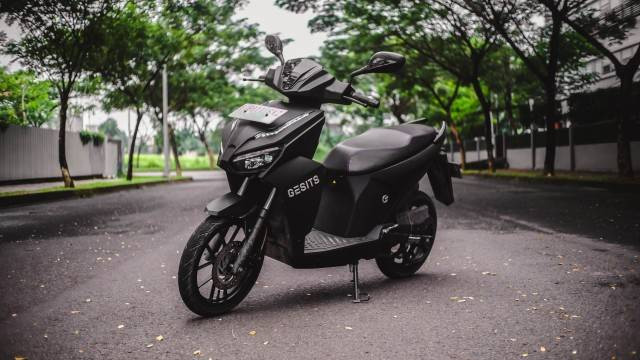 Harga baterai motor listrik GESITS. Foto: Bangkit Jaya Putra/kumparan