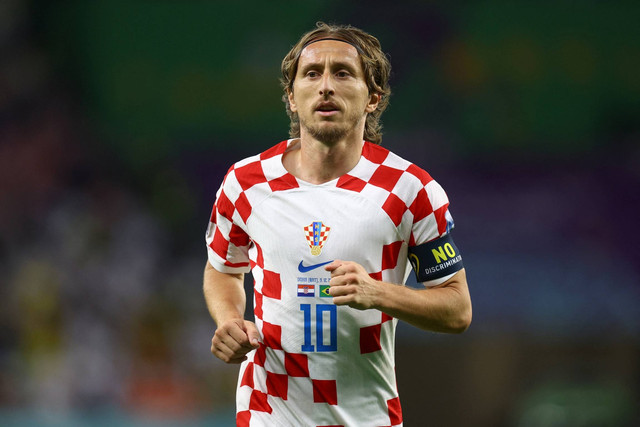 Pemain Kroasia Luka Modric saat lawan Brasil pada Perempat Final Piala Dunia di Education City Stadium, Doha, Qatar, Jumat (9/12/2022). Foto: Hannah McKay/REUTERS