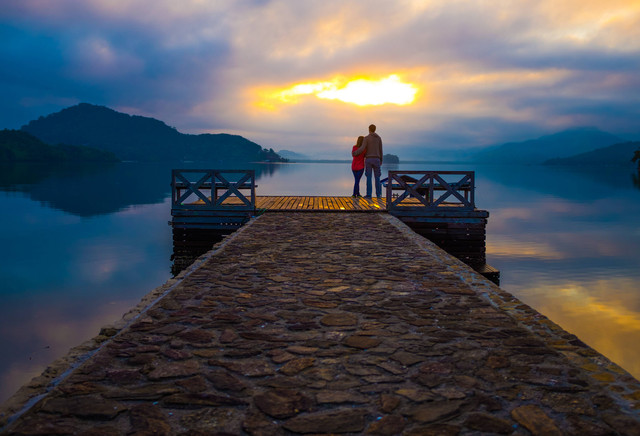 Kata-kata Bersyukur Memilikimu untuk Orang Tercinta, https://unsplash.com/@elcuervo