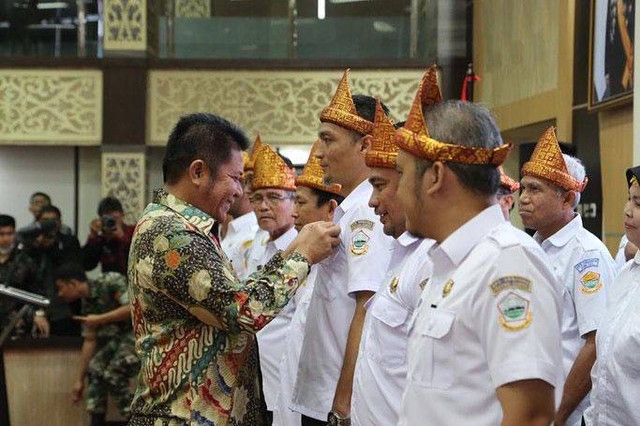 Gubernur Sumsel, Herman Deru, saat melantik kepengurusan Organda. (ist)