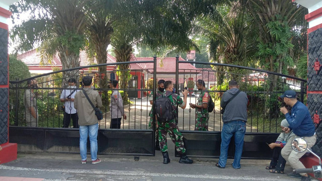 Suasana rumah dinas Wali Kota Blitar usai peristwa perampokan. Foto: Dok. Bramanta Pamungkas