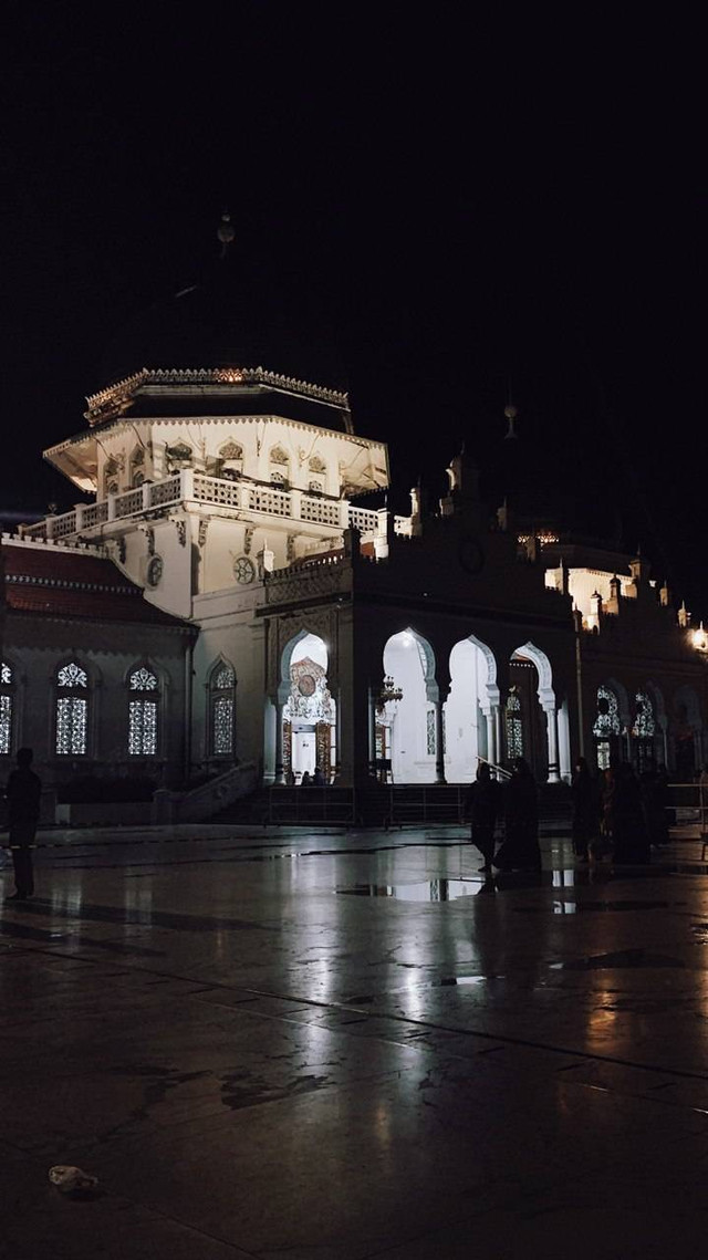 Foto milik pribadi (Masjid Raya Baiturrahman, Banda Aceh)