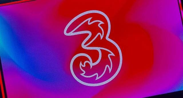 Logo Tri. Foto: Aditya Panji/kumparan