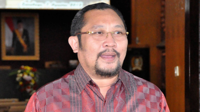 Wakil Ketua DPRD Jatim Sahat Tua Simandjuntak. Foto: dprd.jatimprov.go.id