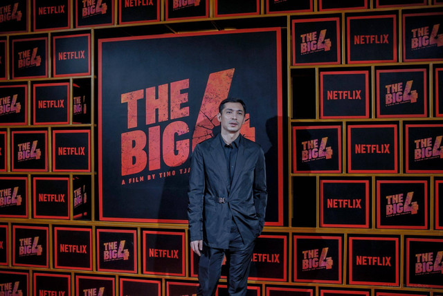 Pemeran film The Big 4 Abimana Aryasatya berpose saat peluncuran perdana film di Metropole XXI, Jakarta, Kamis (15/12/2022). Foto: Jamal Ramadhan/kumparan