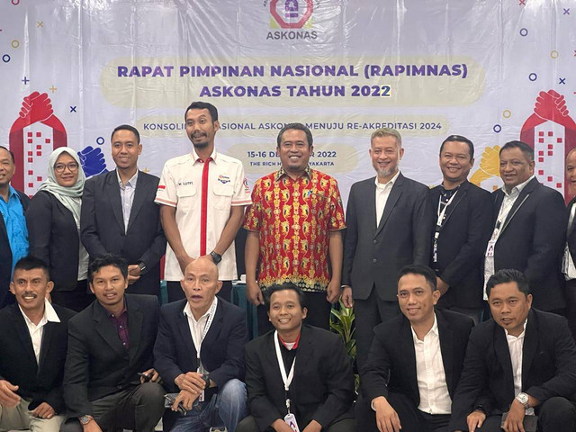 Para pengurus ASKONAS dalam Rapimnas 2022 di Yogyakarta, Jumat (16/12). Foto: Istimewa