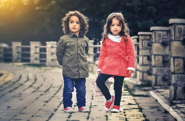 Kata bijak mendidik anak Gen Z dan Alpha. Foto: Pexels/Bess Hamiti.
