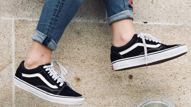 Ilustrasi Sneakers. Sumber: dokumen pribadi.