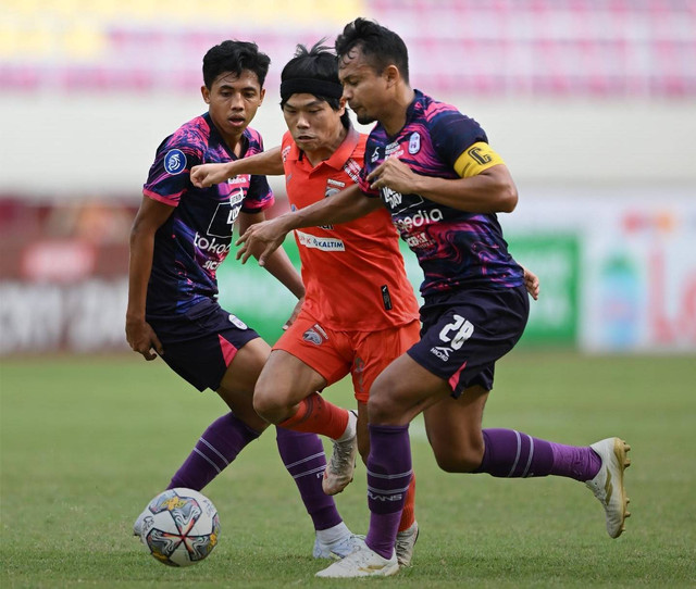 Rans Nusantara FC vs Borneo FC di Liga 1 2022/23, Senin (19/12). Foto: Dok. Istimewa