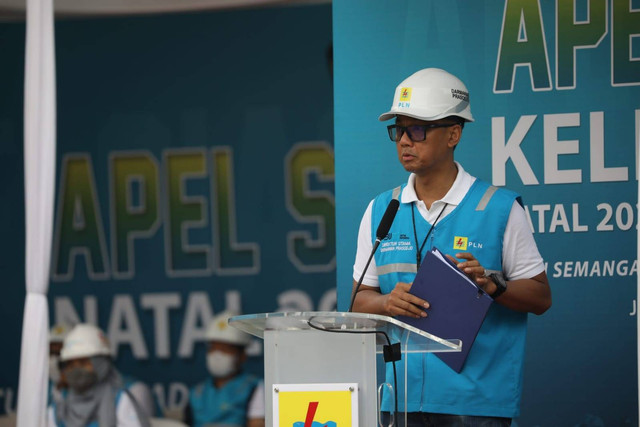 Direktur utama PLN, Darmawan Prasodjo, gelar apel siaga kelistrikan Natal 2022 dan Tahun Baru 2023 di kantor pusat PLN, Jakarta, Selasa (20/12/2022). Foto: Aditia Noviansyah/kumparan