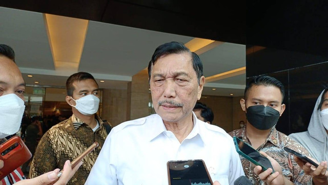 Menko Marinves Luhut Binsar Pandjaitan Usai Hadiri Acara Stranas PK, Jakarta, Selasa (20/12/2022). Foto: Aprilandika Pratama/kumparan
