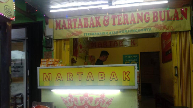 Toko martabak King Amygos, Rabu (2/11/22). Foto: Syafa Alya/kumparan