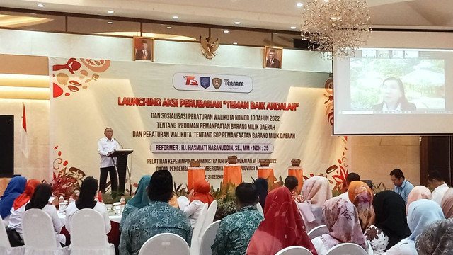 Wali Kota Ternate, M. Tauhid Soleman saat launching aksi perubahan teman baik andalan. Foto: Sansul Sardi/cermat