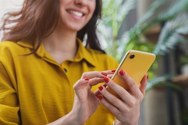  Ilustrasi cara scan PDF pakai HP Android. Foto: Pexels.