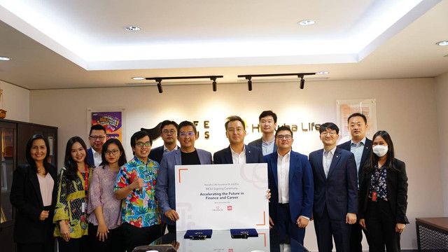 Penandatanganan MoU Job2Go dan Hanwha Life untuk bangun ekosistem karier dan keuangan, Jakarta (30/11). Foto: Job2GO