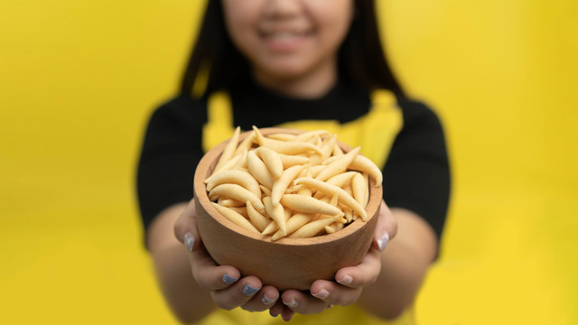 Kata Oma Telur Gabus merayakan ulang tahun ke-4 secara virtual di Jakarta (22/12/2022). Foto: dok.Kata Oma