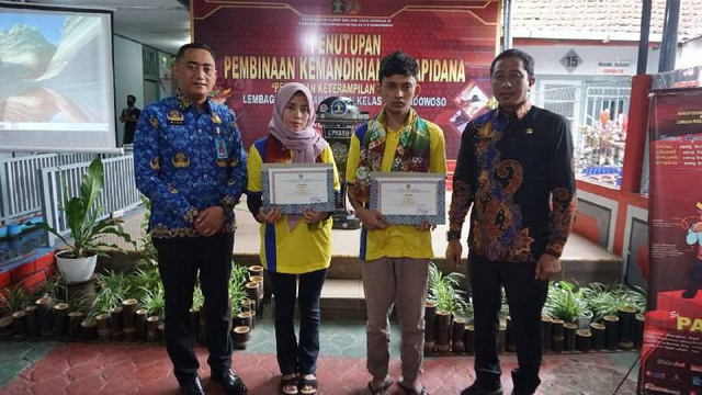 Pelaksanaan Penutupan Giat Pembinaan Membatik Foto: Humas Lapas Bondowoso