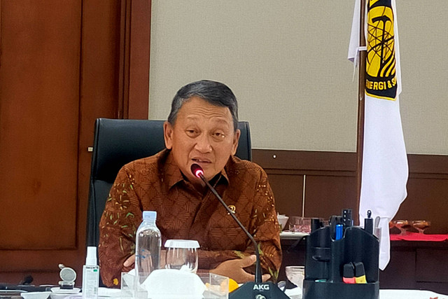 Menteri ESDM, Arifin Tasrif, di Gedung Kementerian ESDM, Jumat (23/12/2022). Foto: Ghinaa Rahmatika/kumparan