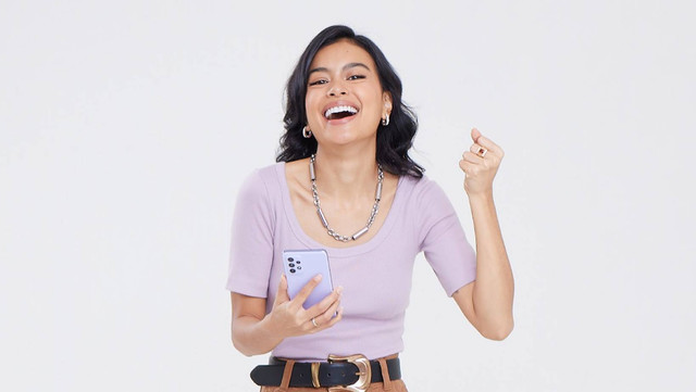 Eva Celia menabung valas di Jenius. Foto: dok. Jenius