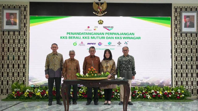 Menteri ESDM, Arifin Tasrif, saat menghadiri perpanjangan kontrak BP di Blok Tangguh, Jumat (23/12/2022). Foto: Dok. BP