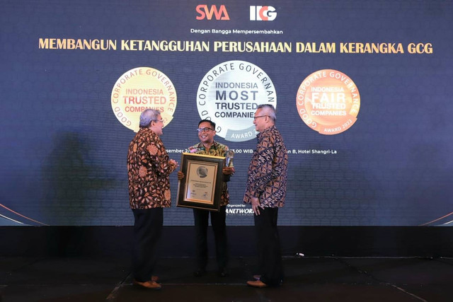 BRI berhasil mendapatkan penghargaan sebagai 'Most Trusted Companies' dalam acara Indonesia Most Trusted Companies Award 2022 pada 21 Desember 2022. Foto: Dok. BRI