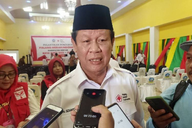 Mantan Gubernur Kepri, Isdianto. (Foto: Ary/Batamnews)