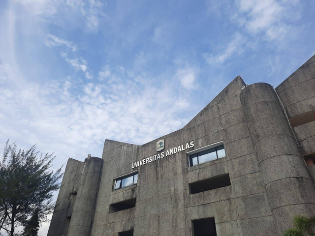 Universitas Andalas. Foto: Ariyanti/Langkan