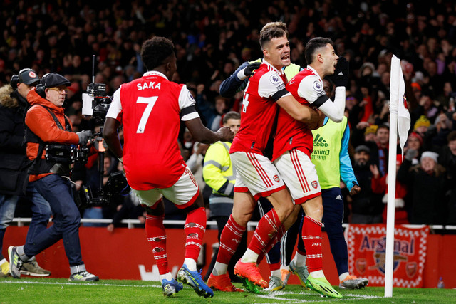 Selebrasi pemain Arsenal usai mencetak gol ke gawang West Ham United pada pertandingan lanjutan Liga Inggris di Emirates Stadium, London, Inggris.
 Foto: Andrew Couldridge/REUTERS
