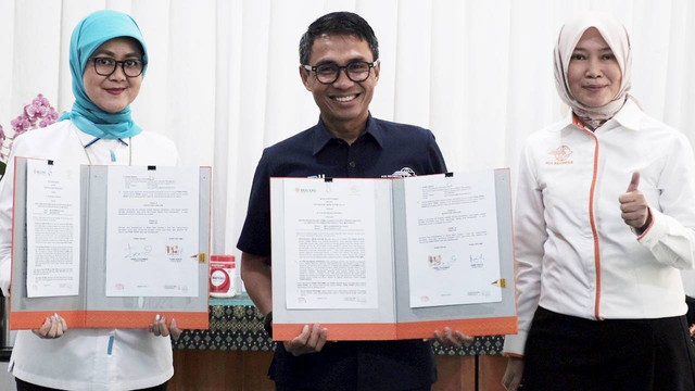 Bulog dan Pos Indonesia kerja sama permudah pasarkan produk ke masyarakat. Foto: Bulog