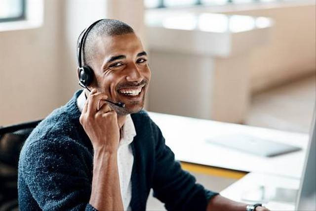 kenapa headset tidak ada suaranya. Foto: Unsplash.com. 