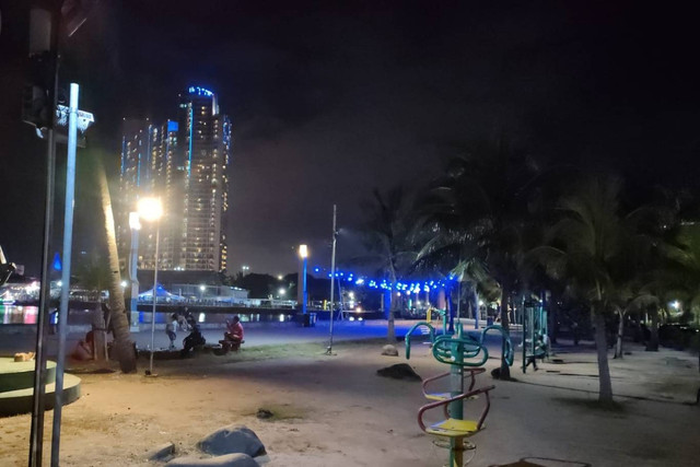 Kondisi di kawasan Ancol, Jakarta, pada Selasa (27/12/2022) malam. Foto: Dok. Humas Ancol