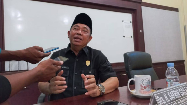 Ketua Komisi II DPRD Kabupaten Kepulauan Sula, Maluku Utara. Foto: La Ode Hizrat Kasim/cermat