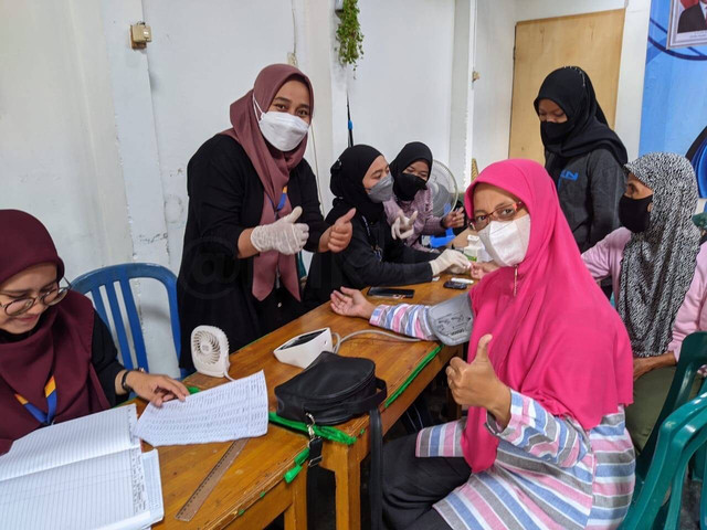 Mahasiswa UAD Adakan Cek Kesehatan Gratis di Sorosutan | kumparan.com