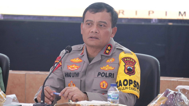 Kapolda Jawa Tengah Irjen Pol Ahmad Luthfi dalam rilis akhir tahun. Foto: Dok. Istimewa