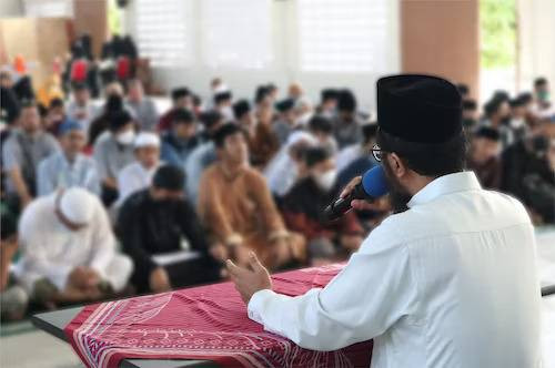 Ilustrasi khutbah Jumat. Foto: Unsplash