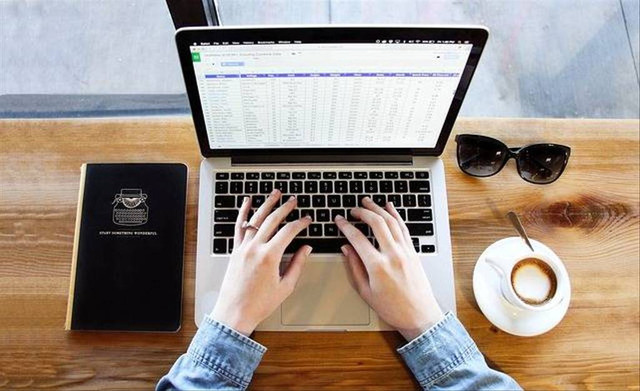 Ilustrasi cara menambahkan angka 0 di Excel. Foto: Pixabay/Pexels