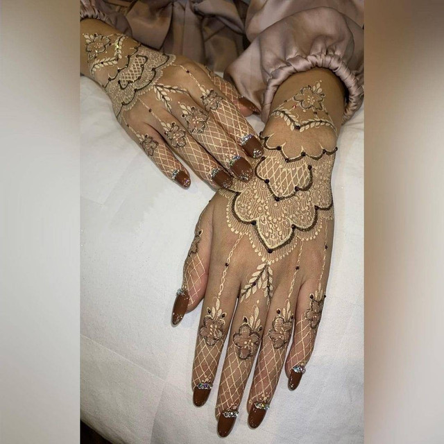 Henna Nude. Foto: Anggihennapontianak/ Instagram