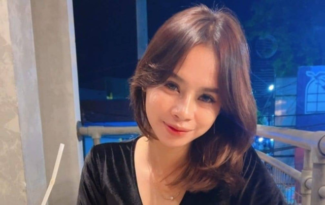 Ilia Khairunnisa (24) atau yang akrab disapa Nisa, gadis asal Tegal, Jawa Tengah kini sukses menjalankan usaha di bidang kuliner.