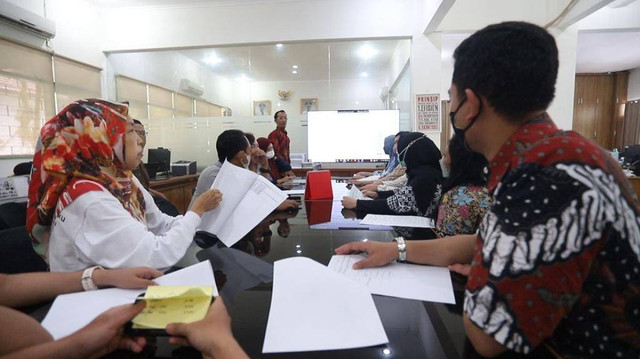 Pelayanan helpdesk BLP Pemkot Malang. Foto / dok Pemkot Malang