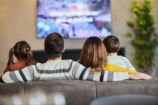 Ilustrasi frekuensi TV digital Cianjur. Foto: Unsplash