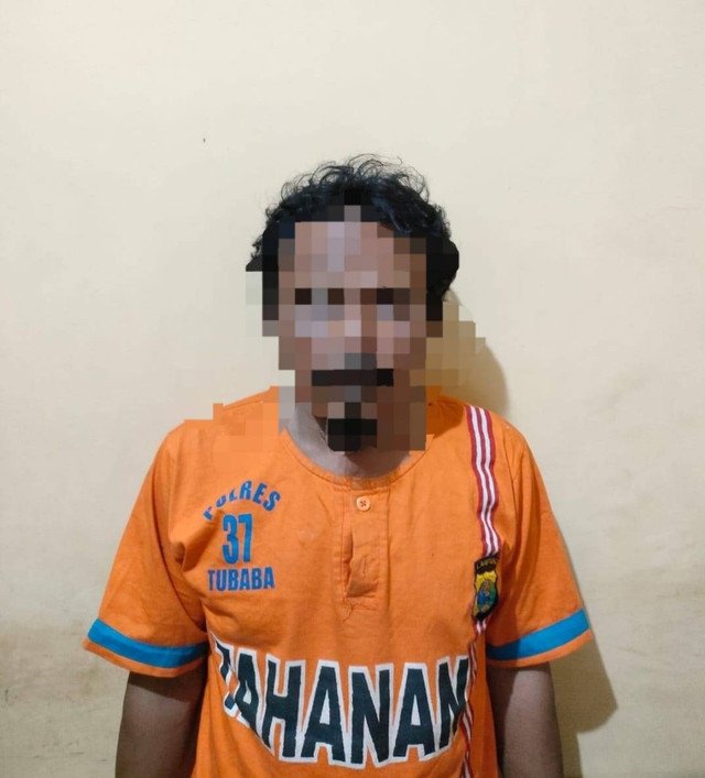 Pemilik pondok pesantren di Kabupateen Tulang Bawang Barat berinisial AA. | Foto: Dok Polres Tulang Bawang Barat
