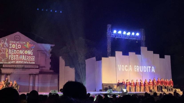 Deskripsi : Festival musik keroncong. Sumber : Viviana Fitri Azzahra