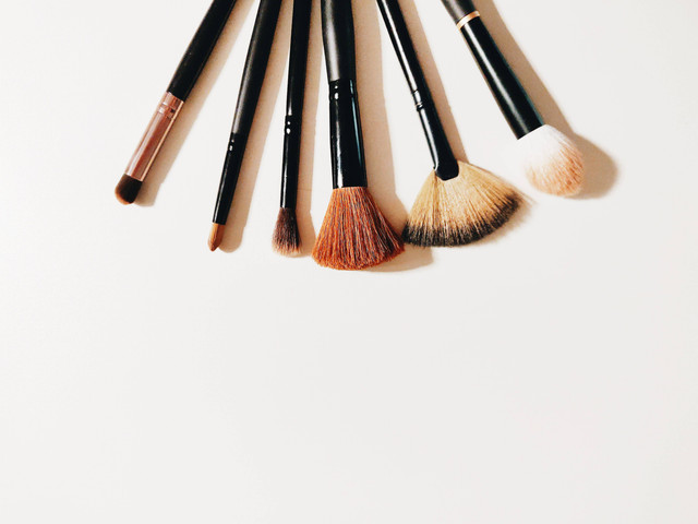 Ilustrasi Brush Make Up. Foto: Pexels.com
