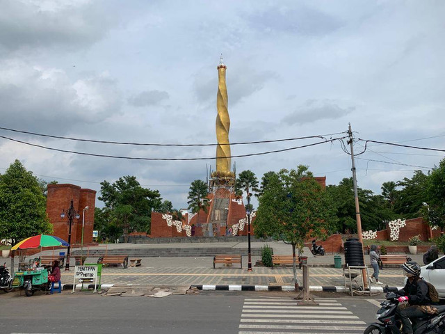 Alun-alun Kota Mojokerto, Sumber: dokumen pribadi
