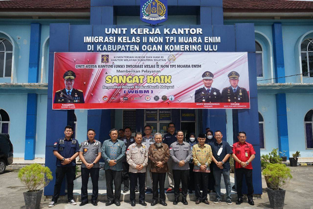 Kakanwil Kemenkumham Sumsel Ilham Djaya Tinjau Unit Kerja Keimigrasian Baturaja (Sumber:Humas Kanwil kemenkumham Sumsel)